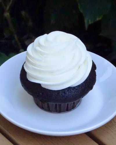 Vanilla Choco Cupcake