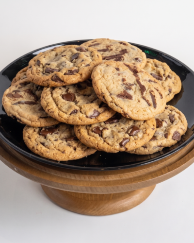 12 chocolate chip cookies in black tray