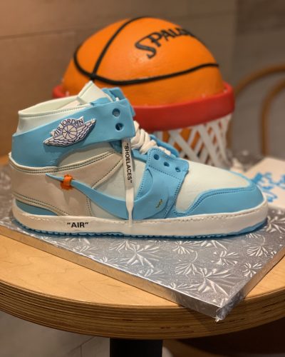Air Jordan Off White Shoe Cake